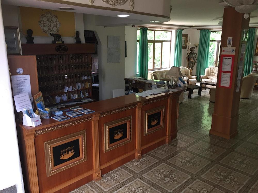 Hotel Cavour Sorrente Extérieur photo
