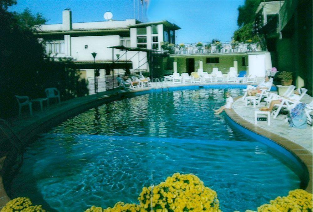 Hotel Cavour Sorrente Extérieur photo