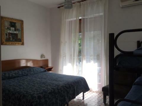 Hotel Cavour Sorrente Extérieur photo