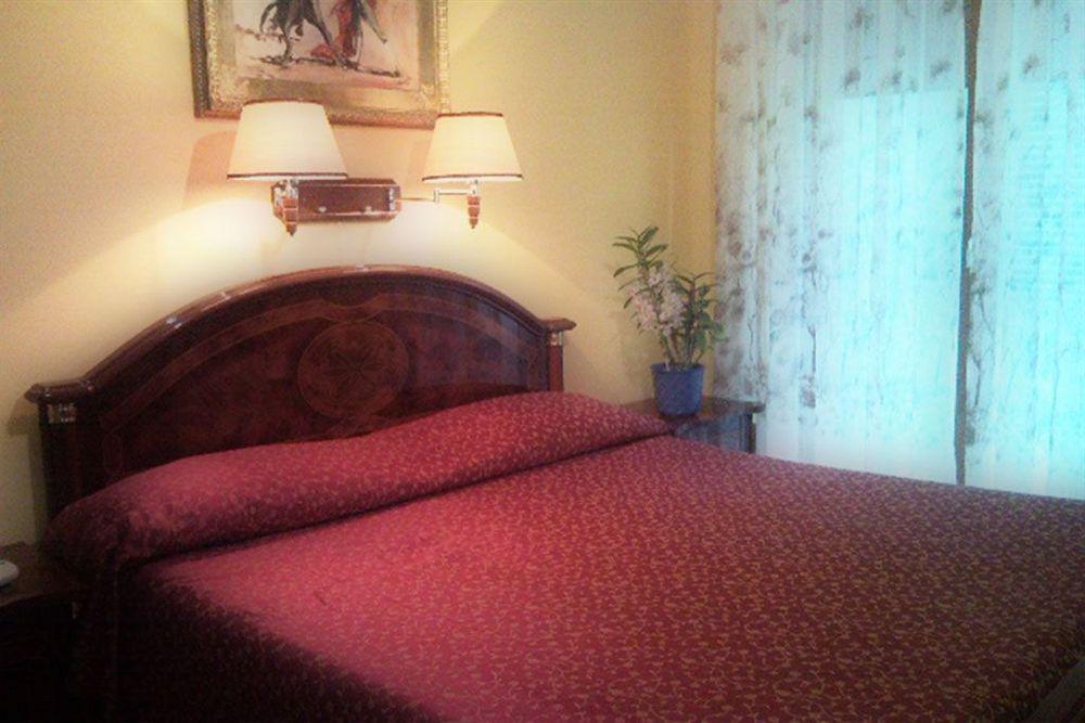 Hotel Cavour Sorrente Extérieur photo